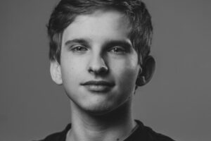 Jesper Olsson, programmerare och mjukvaruutvecklare på Poji